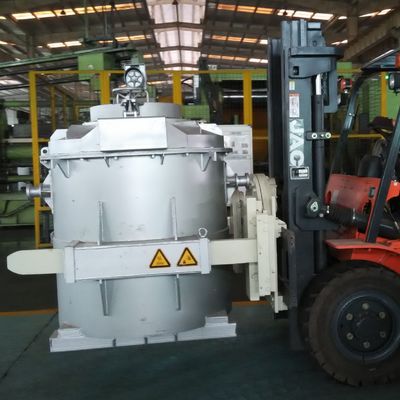 Capacità 2000 kg Fuso di alluminio transfer ladle Finitura superficiale liscia