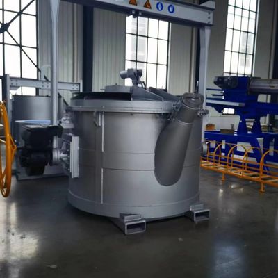 Le conchiglie sono utilizzate nelle fonderie di alluminio per ricevere alluminio fuso eseguire operazioni di versamento di fronte a focolai aperti