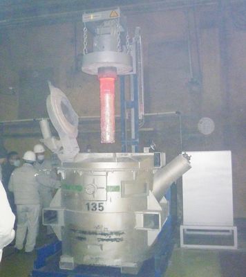1 Apparecchiatura elettrica per il pre riscaldamento della cucchiaia Energia elettrica Energia elettrica alimentata