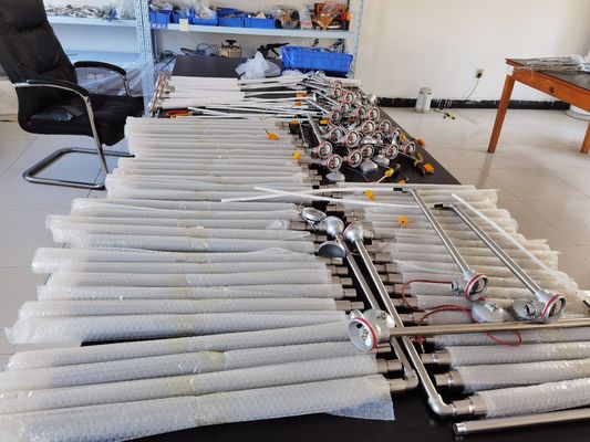 Sensore di temperatura del termocoppia con misurazione della tensione di Seebeck e giunzione di metalli diversi