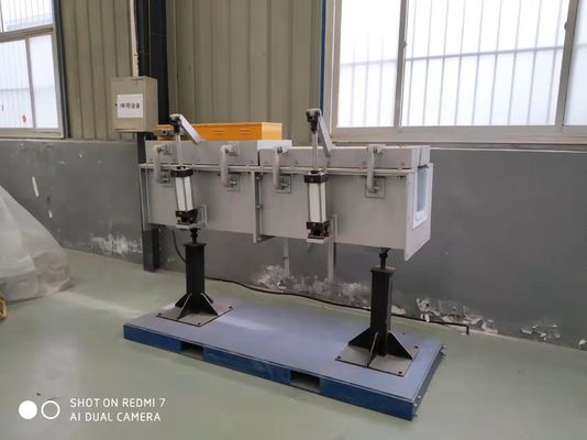 Lavare del metallo con il riscaldamento elettrico per la billetta che fonde in un casthouse di alluminio.