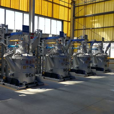 Fino alla superficie liscia con una conca di trasferimento per l'alluminio liquido fuso