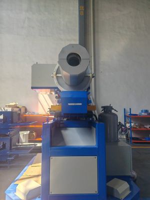 Iniettore di flusso rotativo per lo stampaggio a iniezione sollevato da una gru a pressione Mpa 0,1-0,6 Funzionamento regolare e preciso