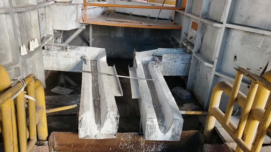 17 pollici del CFF 17 della fornace di contenitore di alluminio di filtrante per alluminio fuso