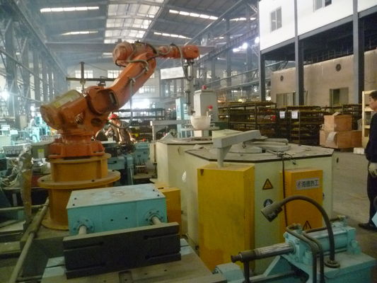 Il forno a crogiolo di alluminio industriale dell'ossequio di calore 600KG la pressofusione
