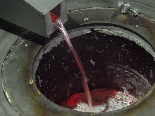 Meno forno di fusione di induzione di vuoto di induzione di frequenza di burnout 0.30MPa Edium