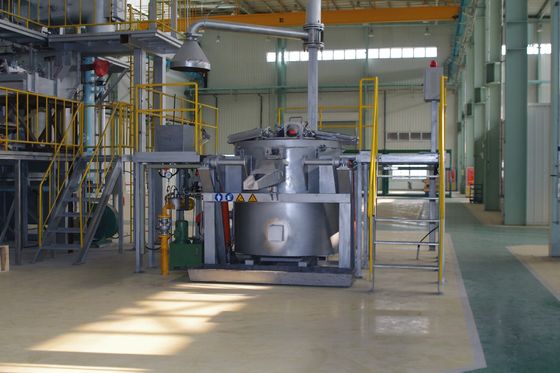 Crogiolo per gas Heater Aluminum Crucible Furnace Melting 800KG di inclinazione idraulico